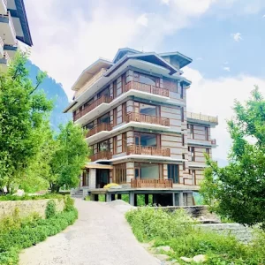 genial mount resort, manali
