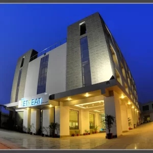 holiday inn agra mg road (copy)