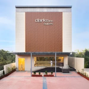 clarks in suite agra