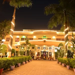 hotel nirwana palace